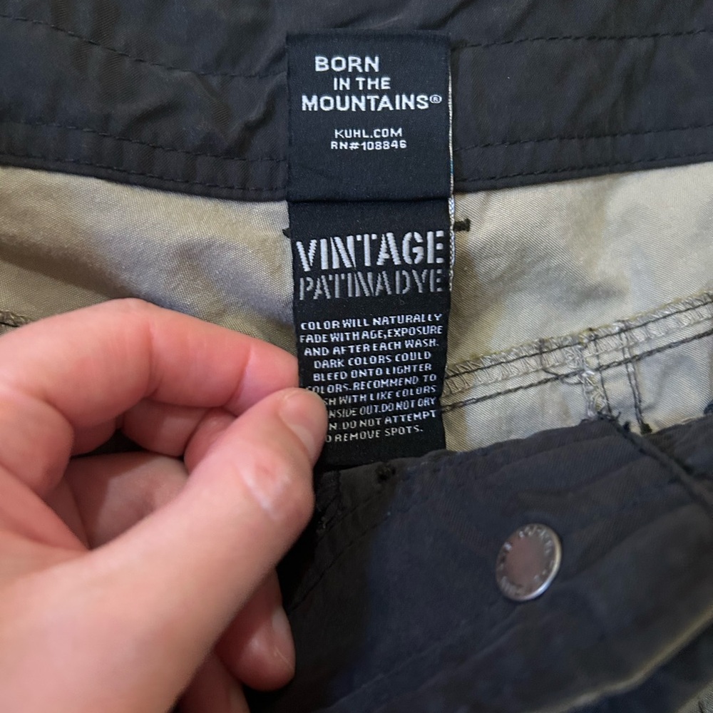 Kuhl Men's Green Cargo Shorts - Picture 2 of 4